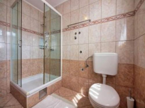 Apartment Stefani - two bedroom apartment with balcony and sea view A5