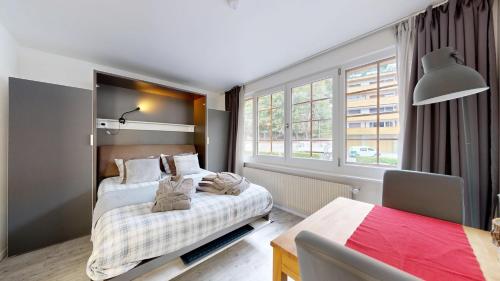 Studio with a swimming pool in Crans-Montana
