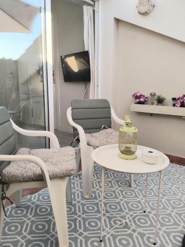 New City Penthouse near beach with sunny balcony