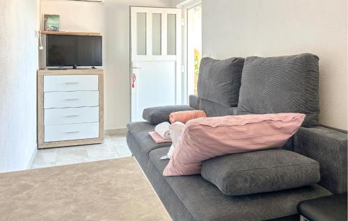 Lovely Apartment In Rogoznica With Wifi