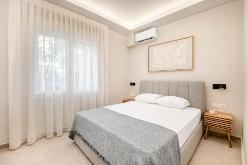Elegant Apartment Just 100m from Neos Kosmos Metro