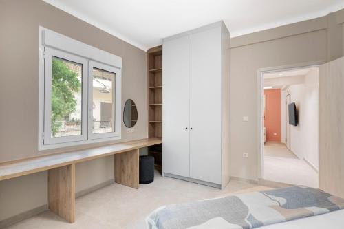 Modern Urban Stay 100 m from Neos Kosmos Metro