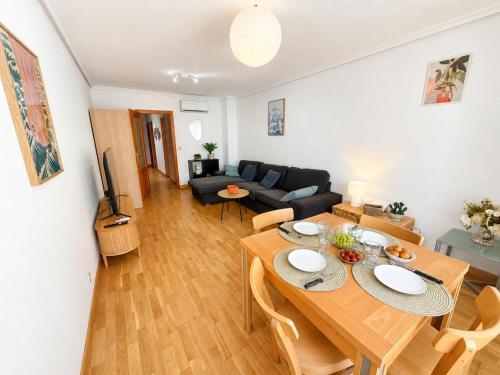 Apartamento Playa del Postiguet y Centro 2 dormitorios by Turihome