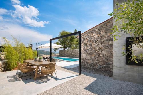 Villa Iron Lady Labin – Private Pool & Sea View