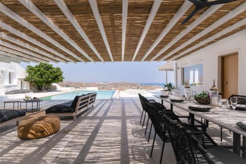 Greek Villa Psarou above Nammos
