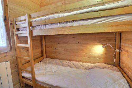 Résidence Plattieres - SUPERBE 2 PIÈCES CABINE ENTIÈREMENT RENOVÉ - VUE D'EXCEPTION SUR MONT VALLON, SKIS AUX PIEDS MAE-7517