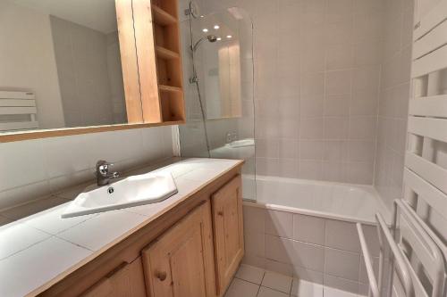 Résidence Plein Soleil - APPARTEMENT CONFORTABLE LABEL MÉRIBEL, BELLE VUE VALLÉE MAE-7561