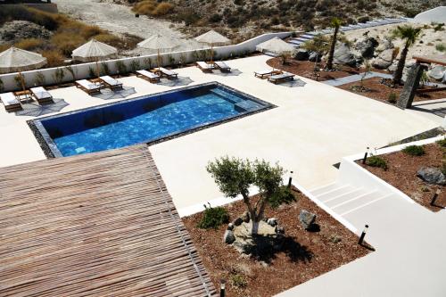 THERRA Suites & Sunset Terrace
