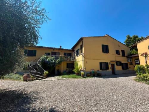 Florence, apartment with courtyard 3km from central station Z