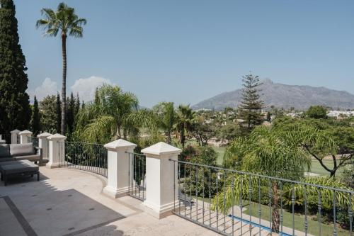 Villa Tranquila - Elegant Luxury Villa with Private Pool, Gym, Stunning Outdoor Space SPCRM5587