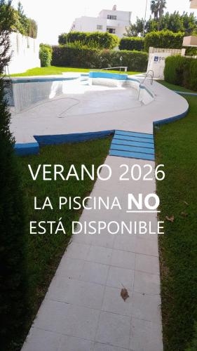 La casita de la piscina
