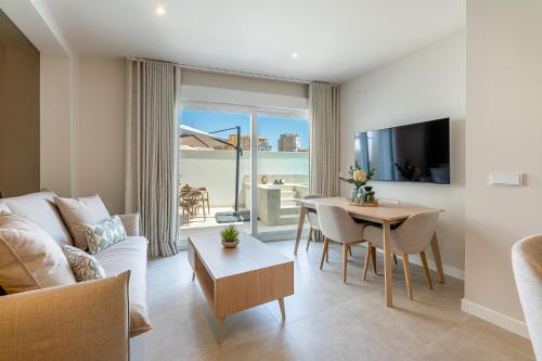 797 HOLIDAY RENTALS-Moderno apartamento con piscina privada