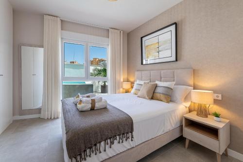 797 HOLIDAY RENTALS-Moderno apartamento con piscina privada