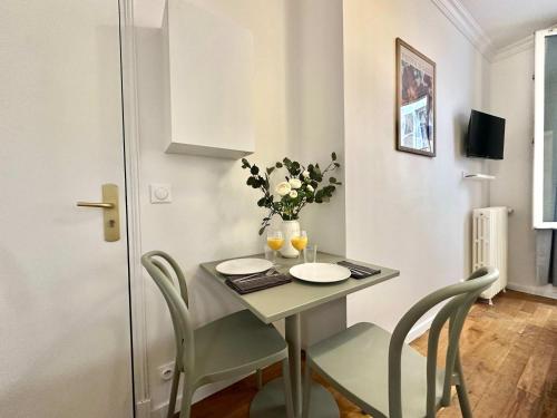 New 115 Suite Leon - Cosy Apartment Paris Center
