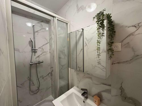 New 122 Suite Mathieu Cosy Apartment Paris Center