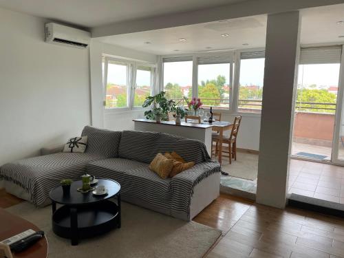 Val Boutique Apartment Terrace & Free Parking