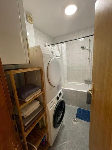 Val Boutique Apartment Terrace & Free Parking