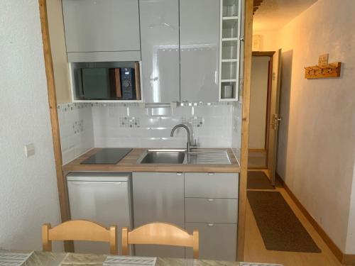 Résidence Lauzieres - JOLI 2 PIECES CABINE POUR 4 PERSONNES QUARTIER SOLEIL MAE-7613