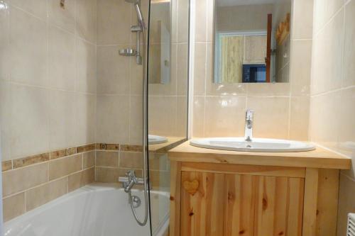 Résidence Pralin - JOLI APPARTEMENT, BIEN PLACÉ, SKIS AUX PIEDS MAE-7635