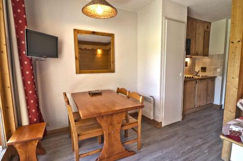 Résidence Pralin - JOLI APPARTEMENT, BIEN PLACÉ, SKIS AUX PIEDS MAE-7635