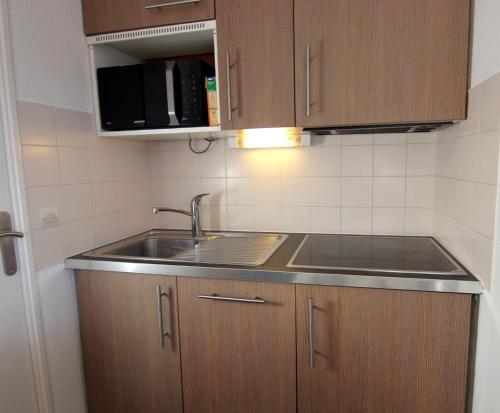 Résidence Reine Blanche - APPARTEMENT CHARMANT ET BIEN EQUIPE POUR 4 PERSONNES ENTREE DE STATION MAE-7702
