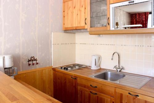 Résidence Serac - CHARMANT STUDIO POUR 3 PERSONNES BIEN EQUIPE AVEC BALCON EXPOSE SUD MAE-7774