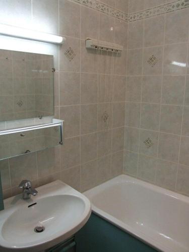 Résidence Roc De Peclet - STUDIO POUR 2 PERSONNES IDEALEMENT SITUE DIRECTEMENT SUR LES PISTES MAE-7799