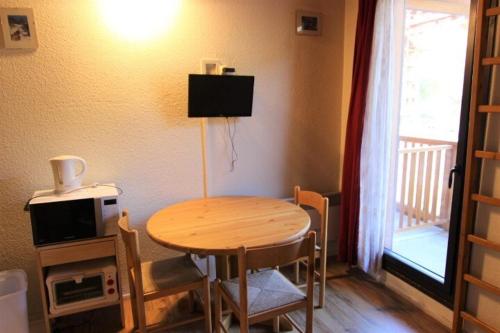 Résidence Roche Blanche - STUDIO POUR 2 PERSONNES EN PLEIN CENTRE DE VAL THORENS MAE-7809