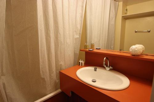 Résidence Roche Blanche - STUDIO COSY EN CENTRE STATION POUR 2 PERSONNES MAE-7798