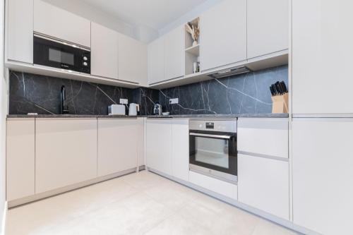 Appartements 3 Chambres de luxe 6 personnes, Centre Ville, Clim, Ascenseur