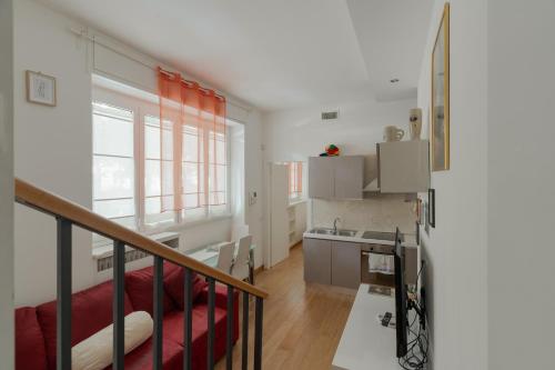 GuestHost - Comfy Apartment X3 in Porta Romana