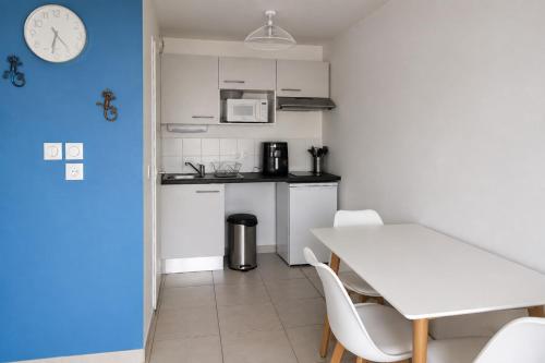 Résidence Cœur Marin T2 climatisé avec terrasse et parking proche plage
