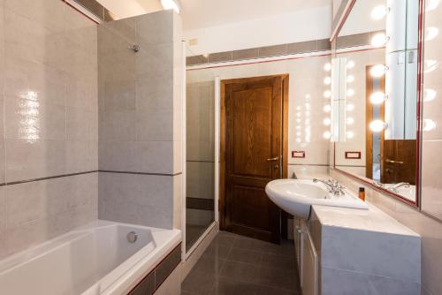 San Giovanni House by Mmega