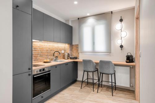 Spacious 2-Bedroom City Apartment