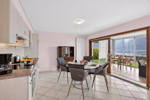 Panoramic Garden Lake View in Locarno Monti - Happy Rentals