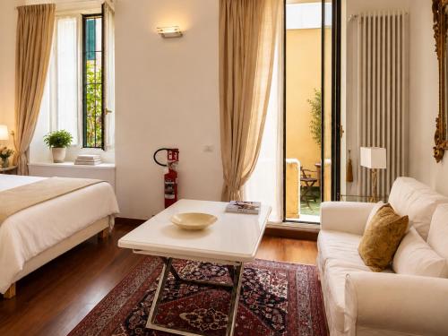 ComeCasa Flowery Terraced Apartment
