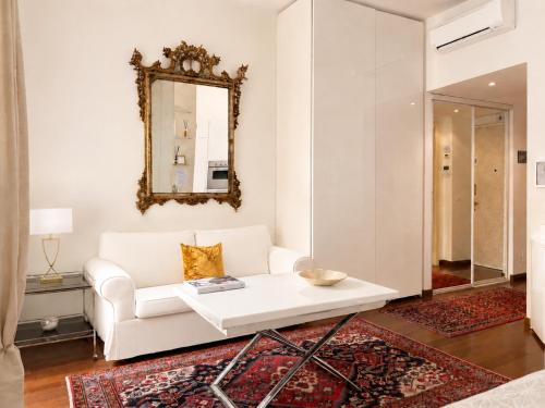 ComeCasa Flowery Terraced Apartment