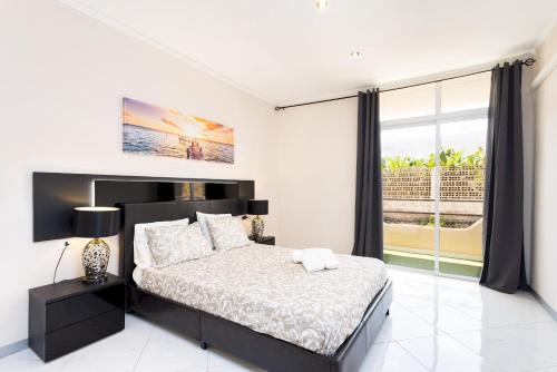 Home2Book Apart with Terrace & Pool in Costa Adeje