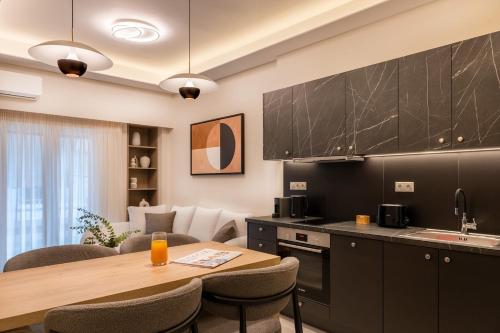 Acropolis Apartment 2BR 2BATH