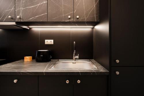 Acropolis Apartment 2BR 2BATH