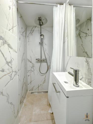 Montmartre Apartments - Androuet