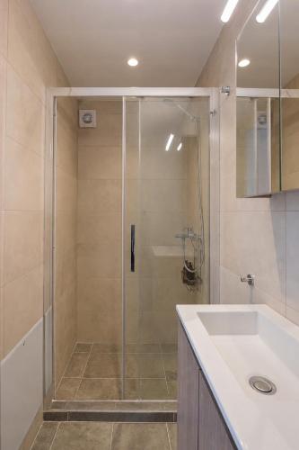 Apartment in Pagkrati with Acropolis View