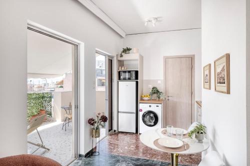 Apartment in Pagkrati with Acropolis View
