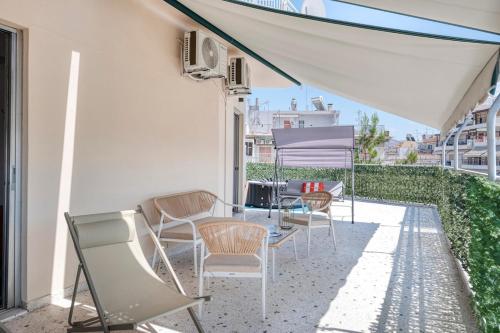 Apartment in Pagkrati with Acropolis View