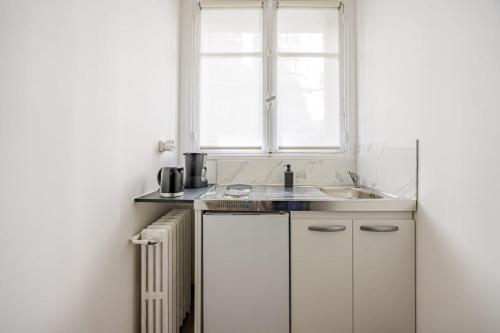 Porte Dauphine - Studio Apartment