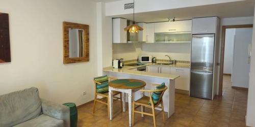 Old Town Apartment near the beach