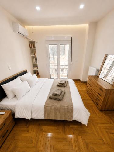 Renovated Central 3 Bedroom Apartment