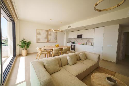 Mane Residence 5111