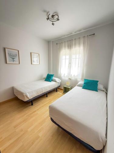 Central Apartment in Nerja with Pool and Parking