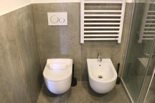 Lovely 1-Bed Nest Steps to Romolo M2